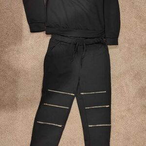 Stylish Black Zippered Women's Pants